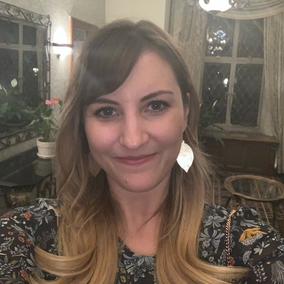 Meet your Posher, Teddi - Picture 1 of 1